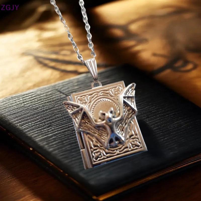 TEROK Gothic Flying Bat Book Loet Nelace, Gothic Jewelry, Gothic Nelace, Bats, Vampire Jewelry, Book