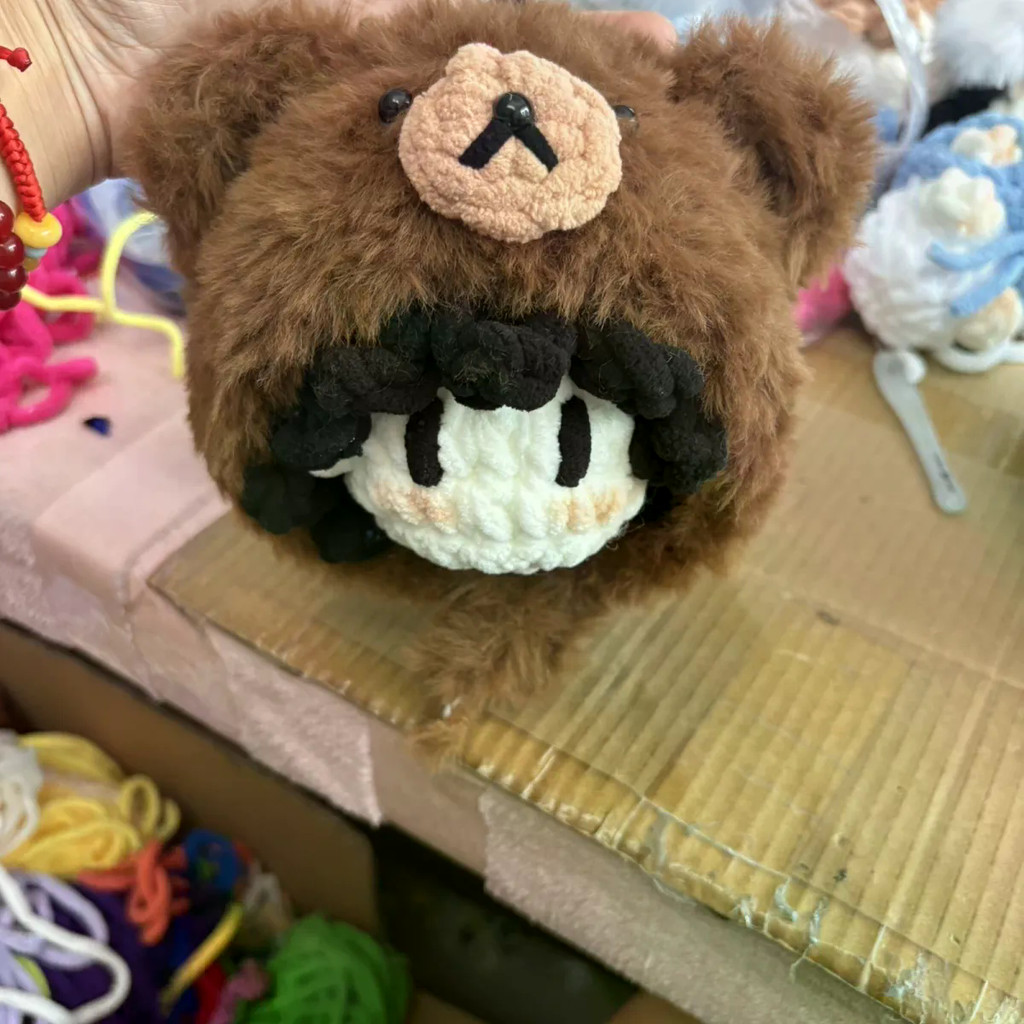 ผลิตภัณฑ์สําเร็จรูป Tianxuning Fur Hat Bear ตุ๊กตาโครเชต์แฮนด์เมด