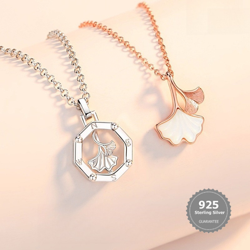 S925 เงิน S925 เงินสามชีวิต Lucky สร้อยคอคู่ Qixi เทศกาลฤดูร้อน Fresh Clavicle Chain ใบแปะก๊วยสีขาว 