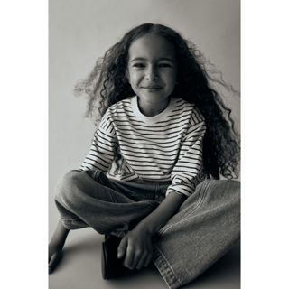 H&M(เอชแอนด์เอ็ม) กางเกงยีนส์ขากว้างเอวทรงเปเปอร์แบ็ก เด็กผู…