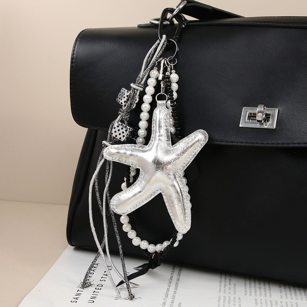 สไตล์เกาหลีหวานประณีต Sequined Leather Silver Starfish Pendant Keychain miu Series Pearl Chain Bag P