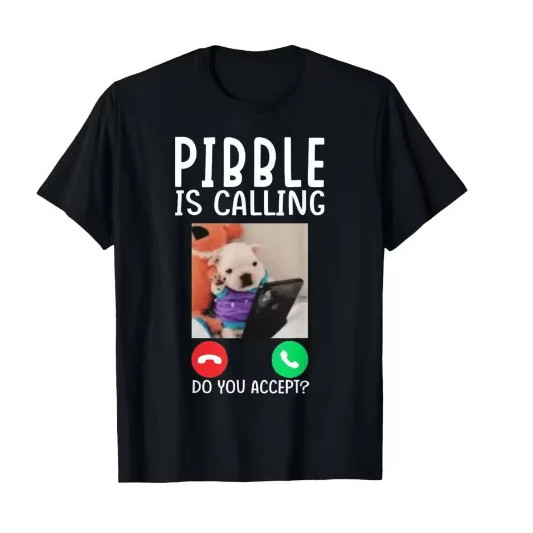 หมา Pibble กำลังโทรมา เสื้อยืดตลกสำหรับแฟนมีม คนรักสุนัข เสื้อยืดสำหรับผู้ชายและผู้หญิง