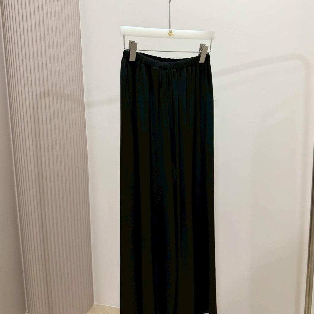 'Soul pants '- กางเกงขายาว เนื้อผ้าเจอร์ซีย์ เนื้อผ้านิ่มเด้ง ยืดได้เยอะ พริ้ว มีน้ำหนักไม่บาง RTW