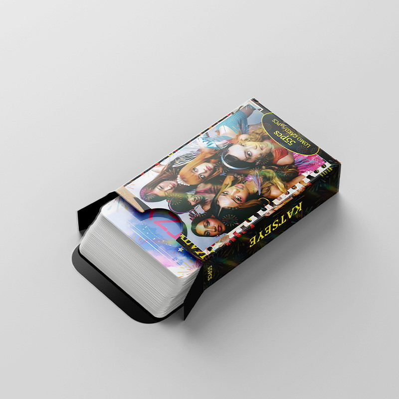 30-124pcs KATSEYE เลเซอร์โปสการ์ดรูปหัวใจ 2026 คําอวยพรฤดูกาลอินเทอร์เน็ตสาว Lomo การ์ด SOPHIA DANIE