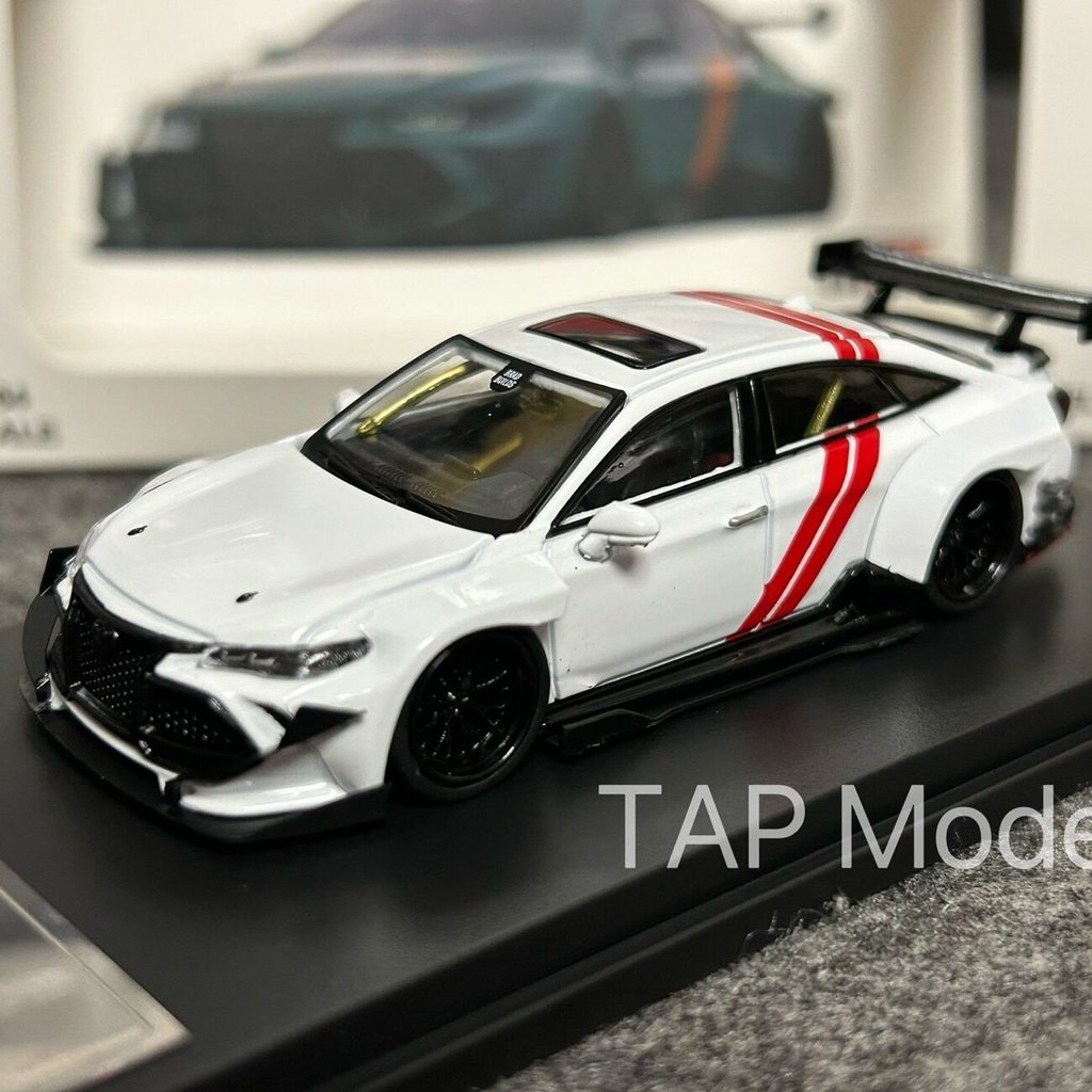 [คลังสินค้าพร้อม] Lemanfang 1: 64 Asian Dragon AvalonMk4 XX50 Toyota Blast Change Concept Car White 