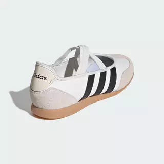 adidas ไลฟ์สไตล์ รองเท้า BARREDA MARY JANE ผู้หญิง สีขาว JQ2127