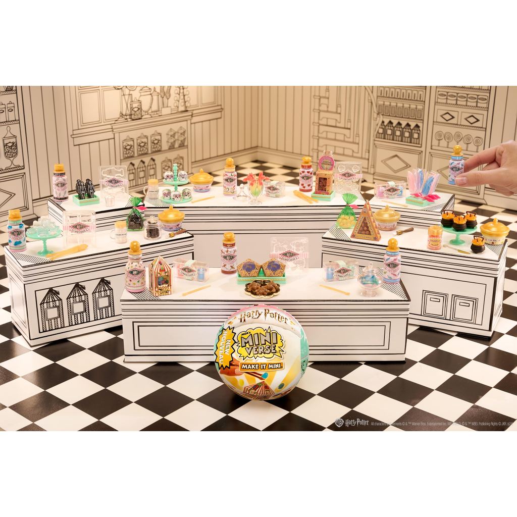 ชุดจําลอง Harry Potter Honeyduks: Miniverse Make It Mini Resin DIY – Surprise Blind Pack Collectible