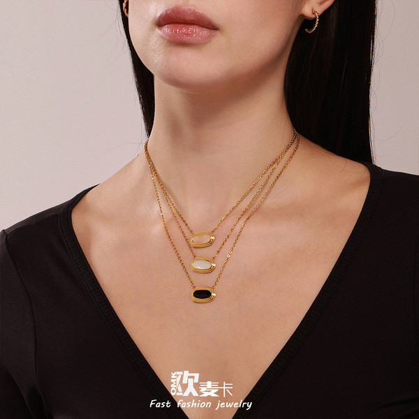 สร้อยคอ Omaka สร้อยคอมีจี้ สแตนเลสสีดำ ชุบทอง 18K ออกแบบเรขาคณิต