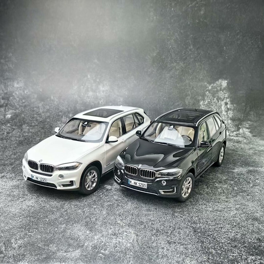 [คลังสินค้าพร้อม] paragon 1/18 BMW BMW X5 F15 Off-Road SUV Alloy Full Open Car Model