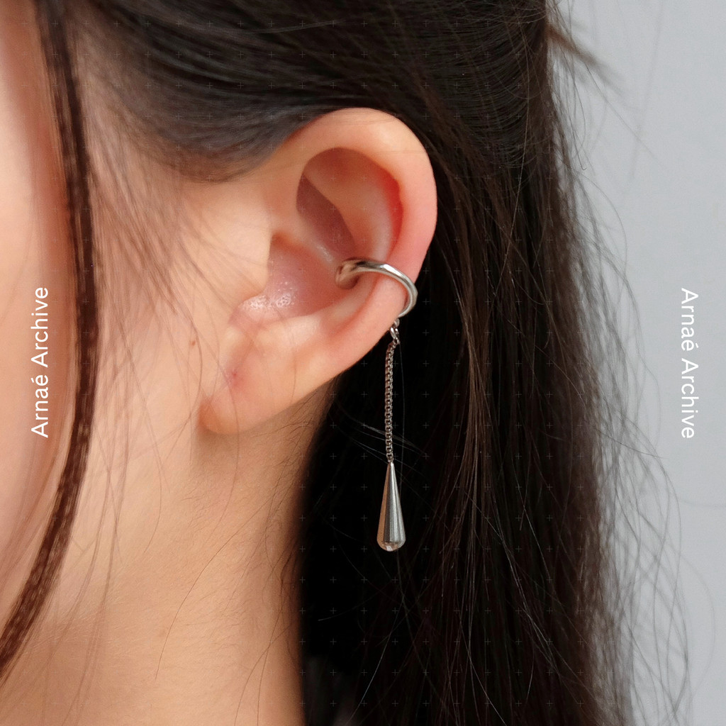Arnaé Archive Aeris Drop Ear Cuff (1PC เท่านั้น) ต่างหูแบบหนีบป้องกันสนิม Unisex