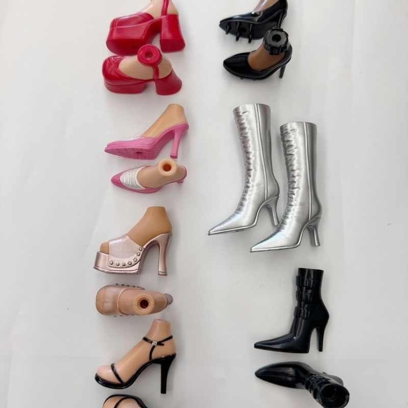 Bratz Bratz Bulk รองเท้าเด็กตุ๊กตาอุปกรณ์เสริมรองเท้า