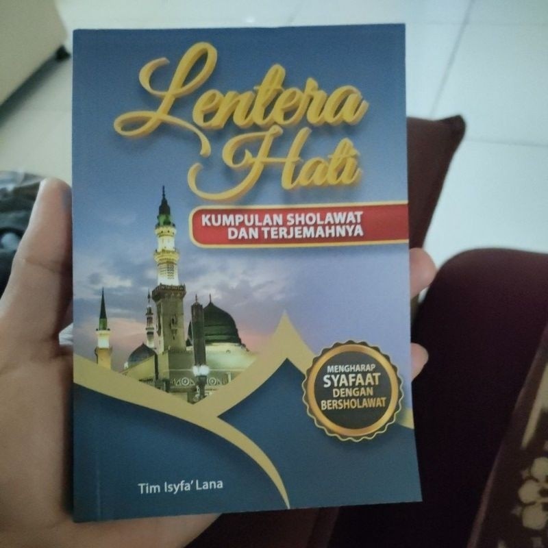 โคมไฟหัวใจ qosidah และโชลอว์ัตและแปล