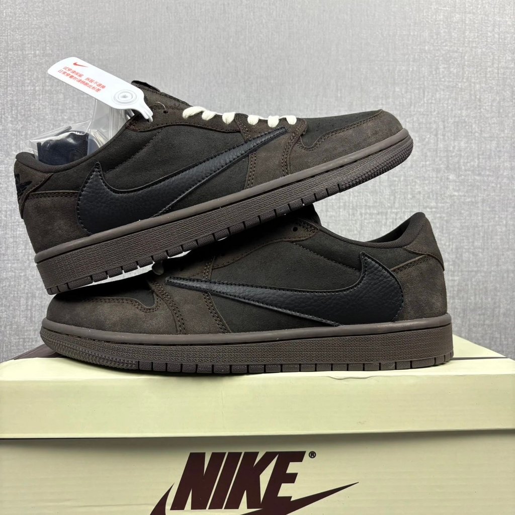 Nike Travis Scott x aj 1 Low OG "กํามะหยี่สีน้ําตาล" Barb Velvet Mocha ทนต่อการสึกหรอ Breathable Low