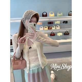Mini shop🌸พร้อมส่ง🌸(FY2904)เสื้อสายเดี่ยว เสริมฟองน้ำในดีเทลลายลุกไม้ ทรงรัดรูป เสื้อครอปคล้องคอ เสื้อกล้ามผู้หญิง