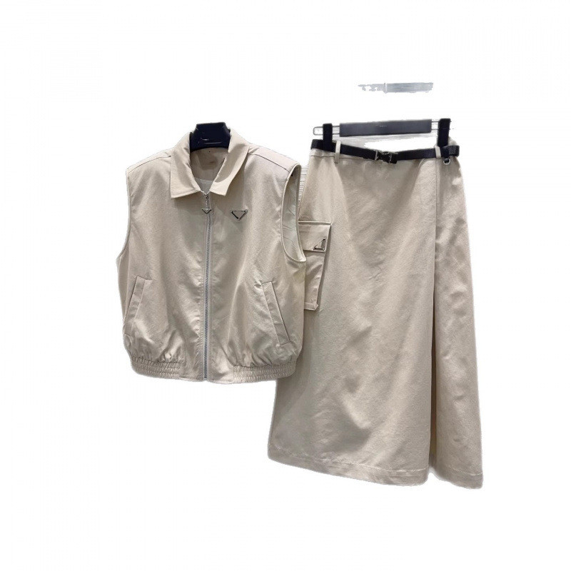 8Y8W Pr**a Triangle logo workwear sleeveless top and skirt set, loose-fitting stand-up collar vest, 