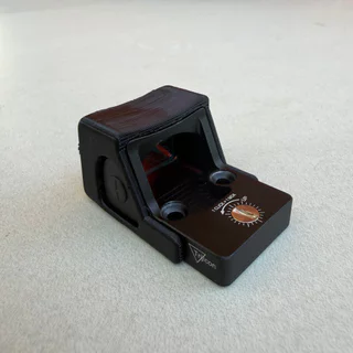 ตะแกรงกันจอดอท Killflash ของกล้อง Trijicon RMR พิมพ์ด้วยพลาสติก 3 มิติ
