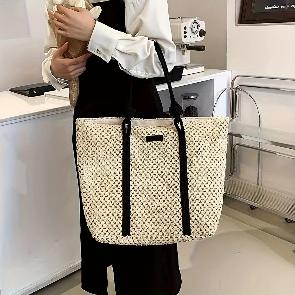 Hollow Straw Shoulder Female Bag Vacation Beach Tote Bag