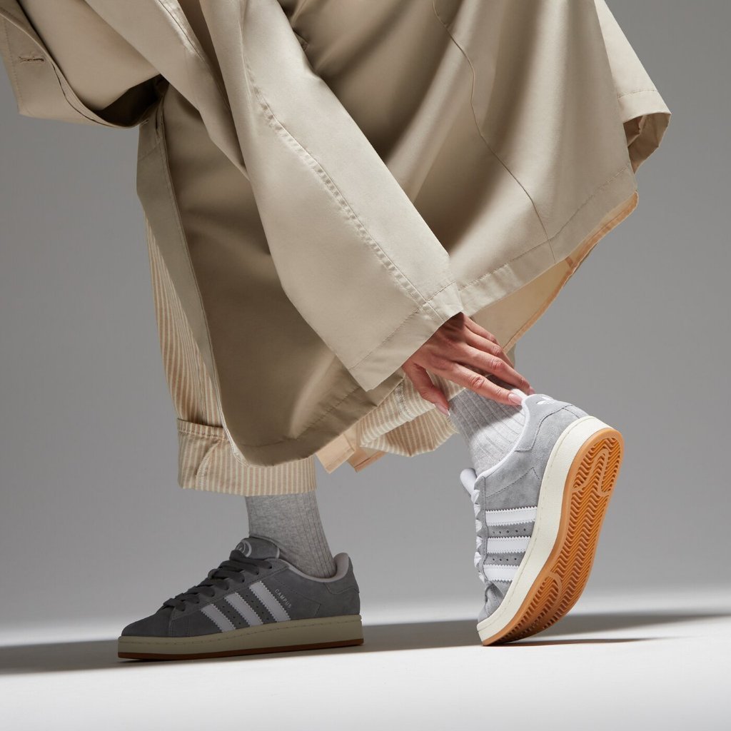 🩵แฟชั่นล่าสุด🩵adidas originals Campus 00s รองเท้าผ้าใบหุ้มส้นต่ำ แบบยูนิเซ็กส์ HQ8708/HQ8707