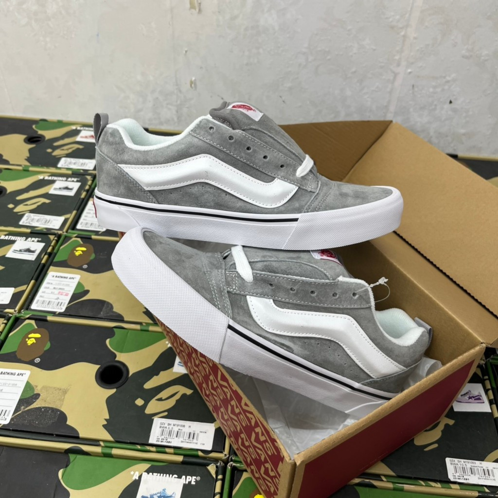 Vans Knu Skool รองเท้าบอร์ดลําลองตัดต่ําสีเทา