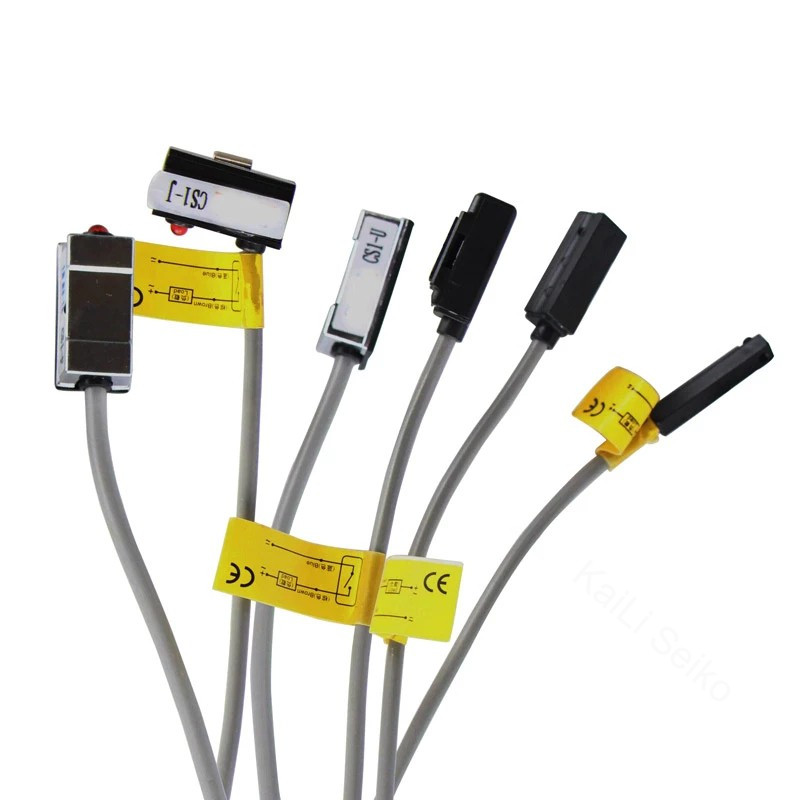 สวิตช์แม่เหล็ก CS1-G CS1-M CS1-U CS1-F D-A93 D-Z73 D-A73 D-C73 CS1-J สวิตช์เซ็นเซอร์กระบอก