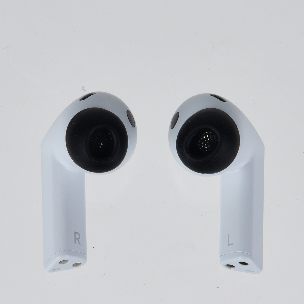 3 คู่เปลี่ยนเคล็ดลับซิลิโคนสําหรับ Samsung Galaxy Buds 3 FE SM-R420, Anti Slip หูฟังยางนุ่ม Eartips สําหรับ Galaxy Buds3 fe, Fit ในกรณี ราคา ถูกที่สุด ดีลบีเคเค แกลเลอรีภาพที่ 4