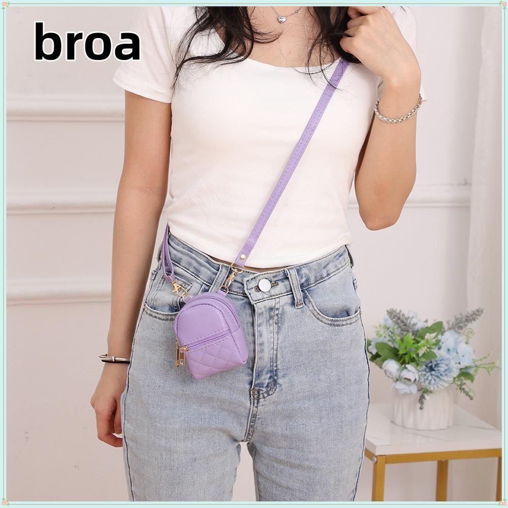กระเป๋าสะพายข้าง BROA สไตล์หนังPU ขนาดกระทัดรัด เหมาะสำหรับพกพาและใส่เหรียญเงินสด ออกแบบมาเพื่อความสะดวกของผู้หญิง