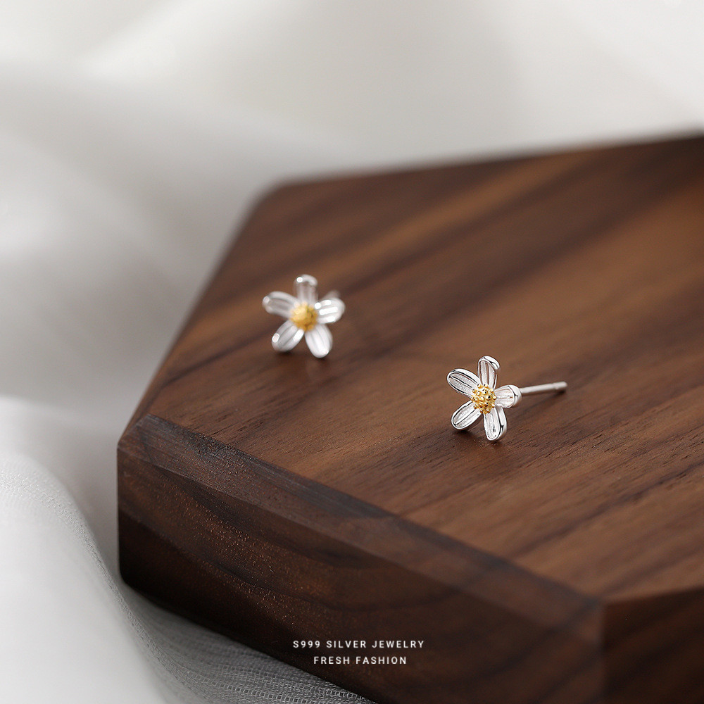S999เงินบริสุทธิ์ต่างหูดอกเบญจมาศขนาดเล็กหญิงเรียบง่ายศิลปะกลิ่นหอมการออกแบบ CelesIsle No4 MP2 CT3 M