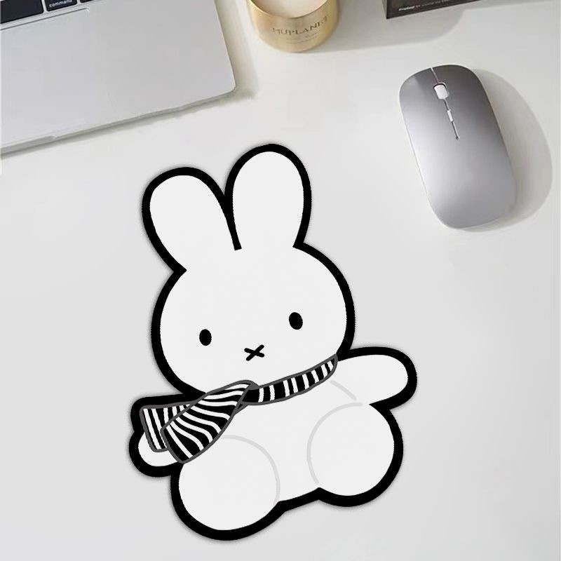 แผ่นรองกันเมาส์ Miffy Bunny