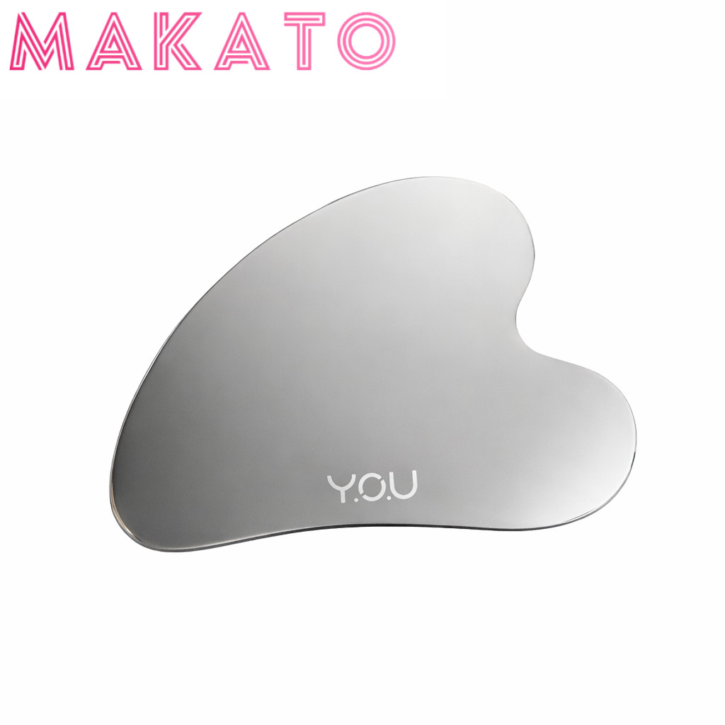 YOU Curved Makeup Spatula สปาตูล่า เกลี่ยรองพื้น สแตนเลส บาง เรียบเนียน ใช้ง่าย พกพาสะดวก 1 ชิ้น