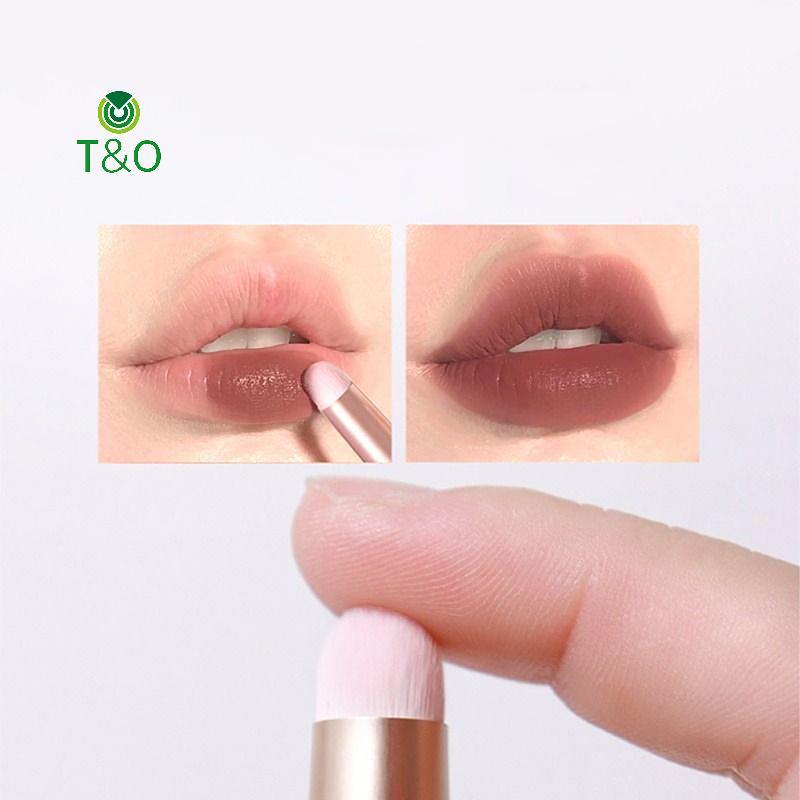 T&O 1 PC Mini ปลายนิ้ว Lipsti Blending แปรงแต่งหน้า Precision คอนซีลเลอร์ Make up แปรงโดมขนาดเล็กแบบ