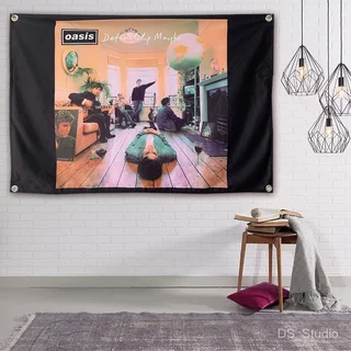 OASIS ผ้าธงแขวนร็อค Oasis Band ผ้าพื้นหลังบาร์ ตกแต่งคอนเสิร์ต ผ้าแขวนหอพัก ผ้าแขวนข้างเตียง ผ้าแขวนสตูดิโอพร้อมแพ็คเกจก