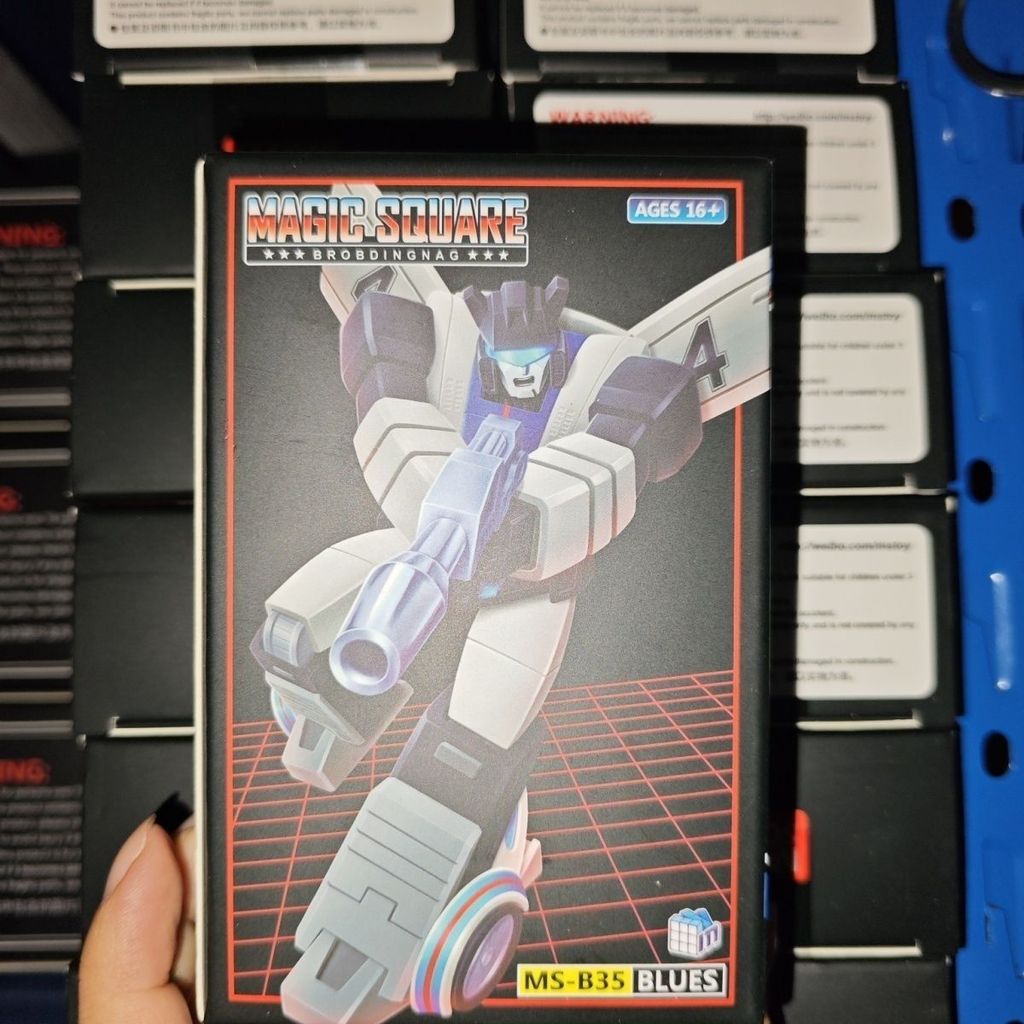 Rubiks Cube MS-TOYS MS-B35 Jazz Blues Blues Giant Country G1 Small Scale Car Transformation Toy