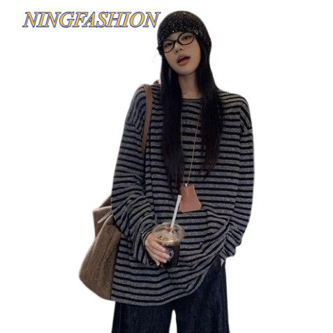 NINGFASHION  เสื้อแขนยาวผู้หญิง เสื้อลายทาง สไตล์เกาหลี ขนาด M-2XL อก 38-44 นิ้ว รุ่น W7860