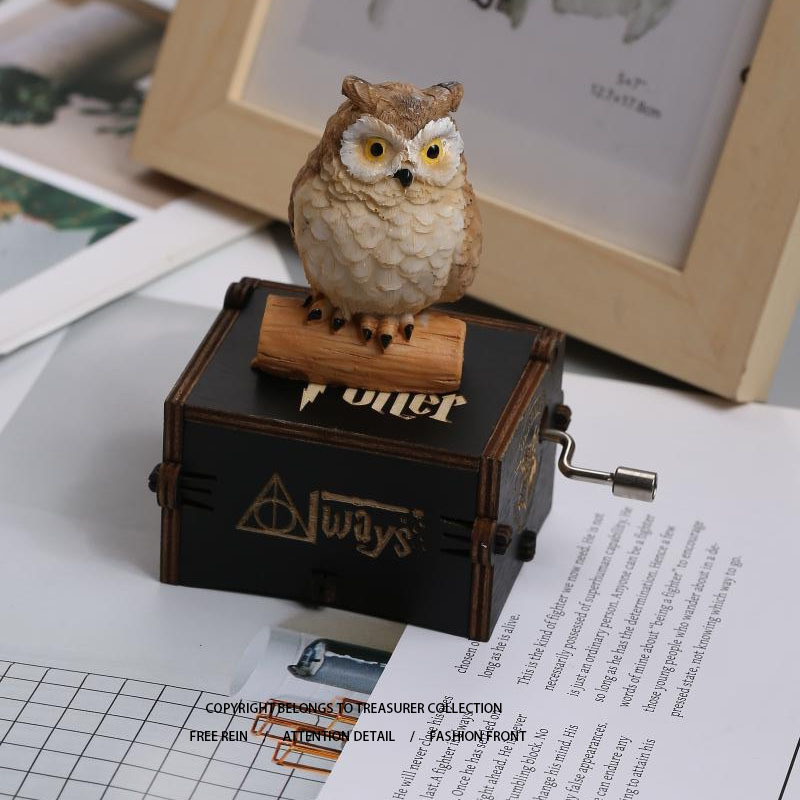 ขายร้อน [ราคาขายส่ง] Creative Music Box Hand-Cranked ไม้ Harry Potter กล่องดนตรีเครื่องประดับสําหรับ