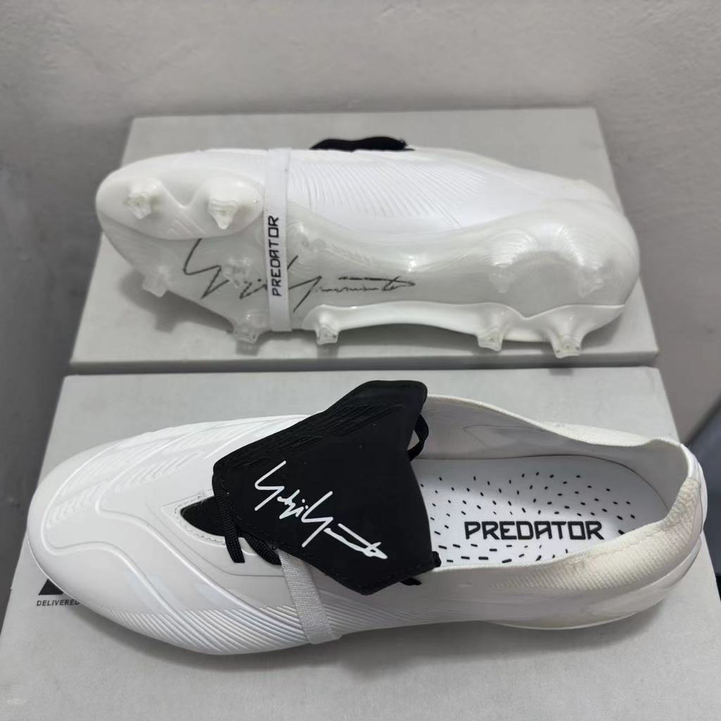 Predator 30th Anniversary Limited Edition รองเท้าฟุตบอลสำหรับผู้ชาย FG ขนาด 39-45 กันลื่นและทนทาน