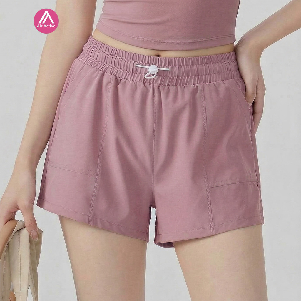 AirActive กางเกงขาสั้น CloudEase - กางเกงขาสั้นสตรีสองชั้นป้องกันโป๊ เอวสูงปรับระดับได้ ผ้าแห้งเร็วสำหรับวิ่งออกกำลังกาย กางเกงโยคะทรงหลวมพร้อมกระเป๋าข้าง