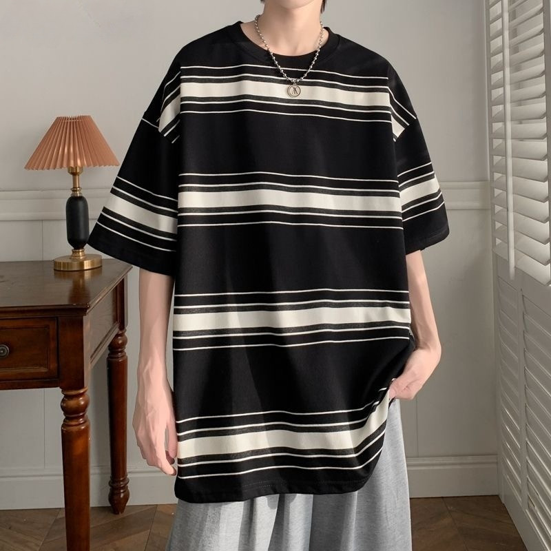 Chaistyle เสื้อยืดลายทางฤดูร้อน แขนสั้นผู้ชาย ลำลอง ใส่สบายแมทช์ลุคง่าย ลมเป็นกลาง