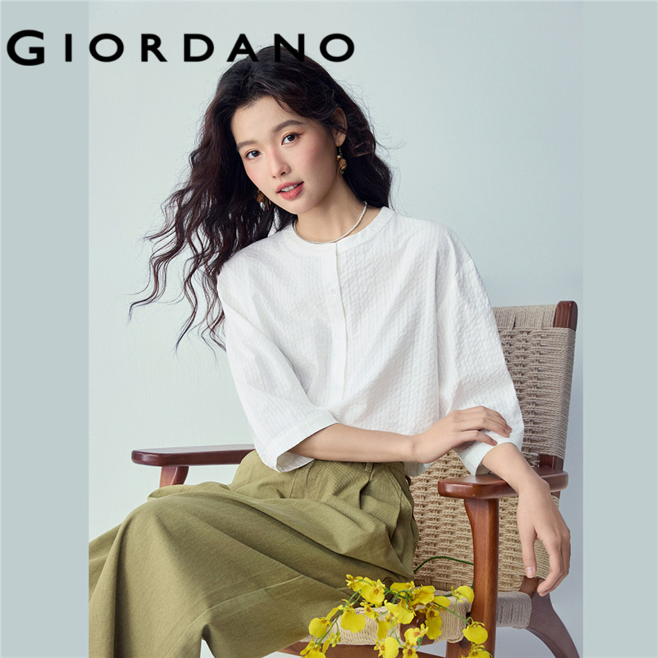 GIORDANO WOMEN Subtle jacquard stripe 3/4 sleeve cotton blouse 05346469