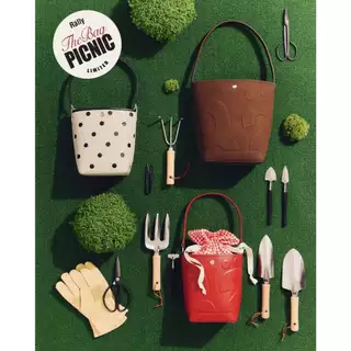 พร้อมส่ง จากไทย Rally The Bag Whisper Picnic (Limited) มีหนังกลับ ลายจุด เเดงสตอเบอรี่ ทรงถังมี 2 ขนาด มินิเเละถังใหญ่