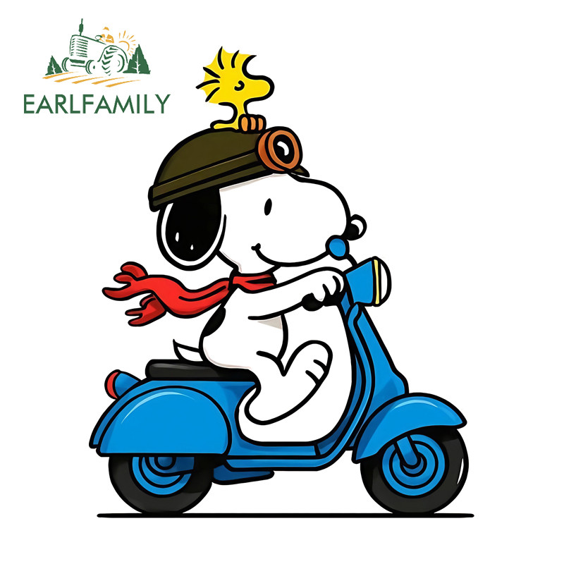 EARLFAMILY Snoopy สติกเกอร์รถกันชนรถจักรยานยนต์ด้านหลังกระจกรถยนต์ JDM Decal Occlusion Scratch กันน้ํารถอุปกรณ์เสริม