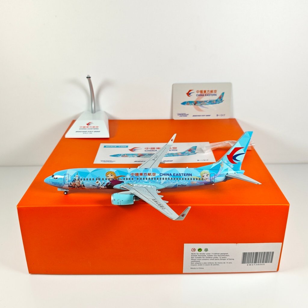 JC Wings EW2738005 1: 200 China Oriental Airlines B737-800 B-1317 โลหะผสม