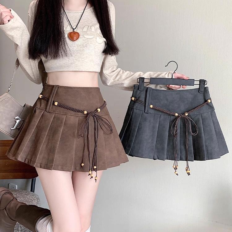 S-6XL กระโปรงมินิสั้นทรงเอไลน์พลีทหนัง PU สีน้ำตาลแบบอเมริกันสุดฮอตสำหรับสาวฮอต เน้นสัดส่วนเพรียวบาง