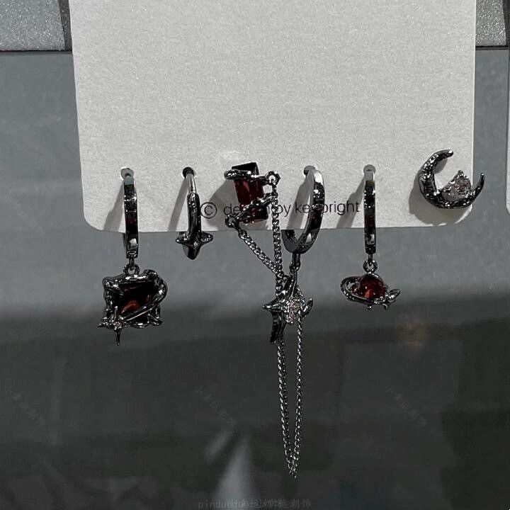 ซื้อ 3 แถม 1 คู่ต่างหู - Goth Punk Vintage ความงามคริสตัลหัวใจ Moon Cross Star จี้ต่างหูสําหรับผู้ชายผู้หญิง Grunge Y2K เครื่องประดับอุปกรณ์เสริม