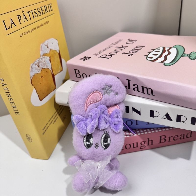 【พร้อมส่ง】 esther bunny  esther bunny พวงกุญแจ สินค้าที่เกี่ยวข้อง: ตุ๊กตากระต่าย, ของขวัญวันเกิด