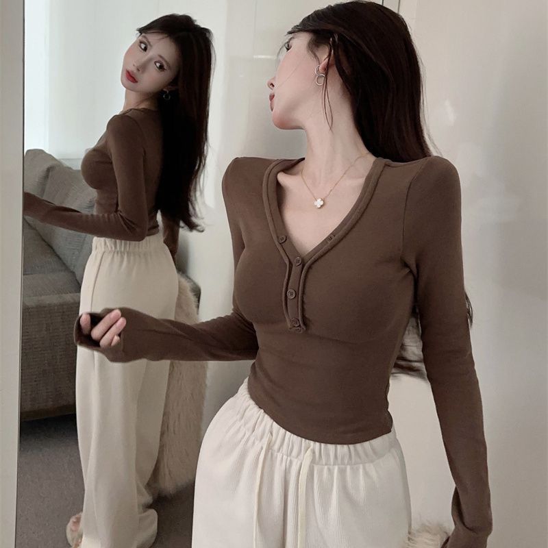 COD 2026 ปุ่มแขนยาวเสื้อยืดภายในผู้หญิงฤดูใบไม้ร่วงฤดูหนาวแปรงสั้น Bottoming เสื้อ V คอ Slim-Fit สาว