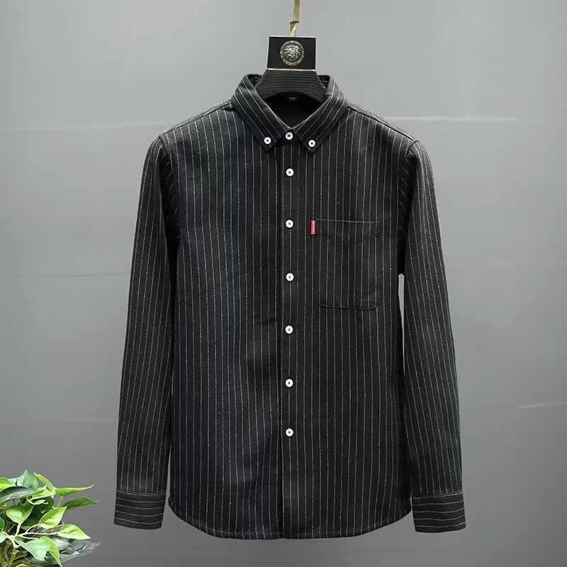 เสื้อเชิ้ตแขนยาวลายทางแนวตั้งสำหรับผู้ชาย ออกแบบให้สวมใส่สบายและคล่องตัว ราคา ถูกที่สุด ดีลบีเคเค แกลเลอรีภาพที่ 3