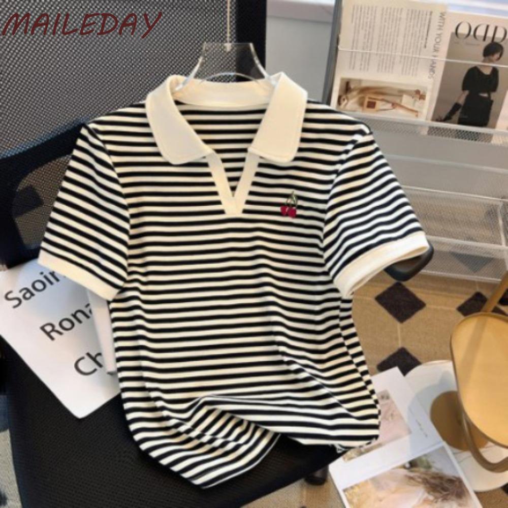 เสื้อยืดคอโปโลลายทาง สีดำและสีขา&nbsp;แขนสั้น เหมาะสำหรับฤดูร้อน