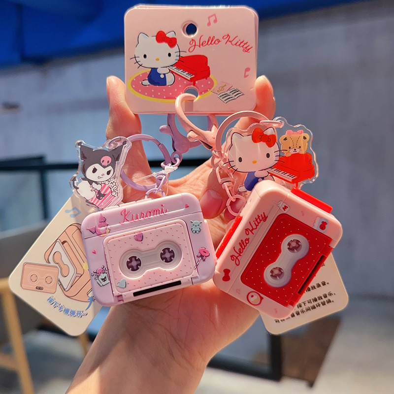 พวงกุญแจเสียงเครื่องบันทึกขนาดเล็กซานริโอของแท้/การ์ตูน HelloKitty Kuromi จี้ของเล่นขนาดเล็ก