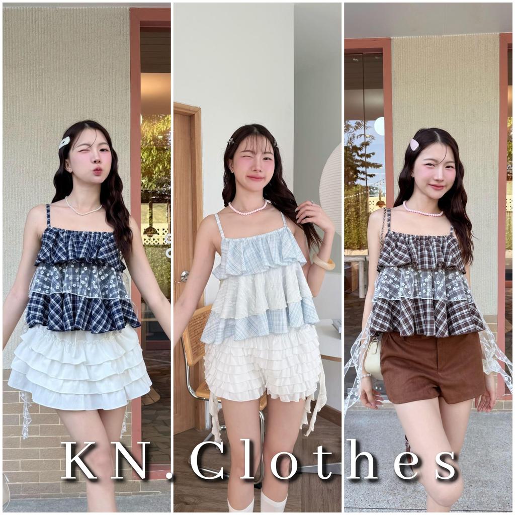 KN.Clothes เสื้อสายเดี่ยวขนมชั้น แต่งกรุยกรายปั้มดอกไม้ สายปรับได้ HEARTY