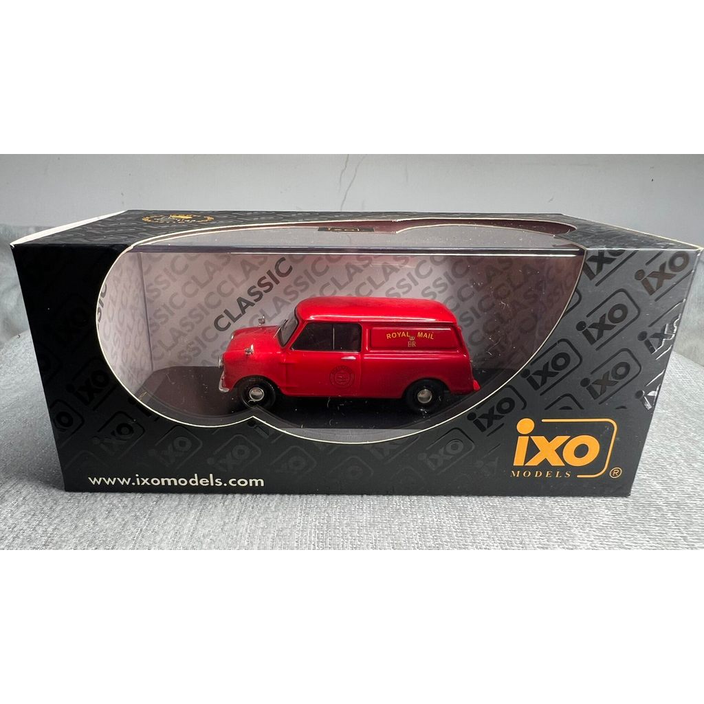 IXO 1/43 Mini Van Royal Mail 1965 รุ่น Royal Post Van ตัวเครื่องสีแดงพร้อมตัวอักษร Gold ROYAL MAIL พ